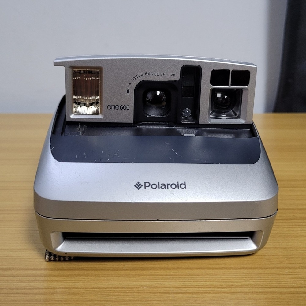 Vintage Polaroid One Step 600 Instant Film Camera Retro Photography Tested